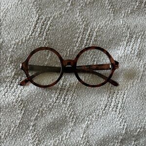 Round Tortoiseshell Reading Glasses - Brown Tortoise